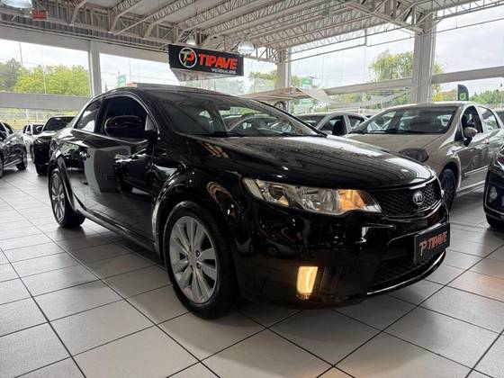 KIA CERATO 2.0 KOUP 16V GASOLINA 2P AUTOMÁTICO